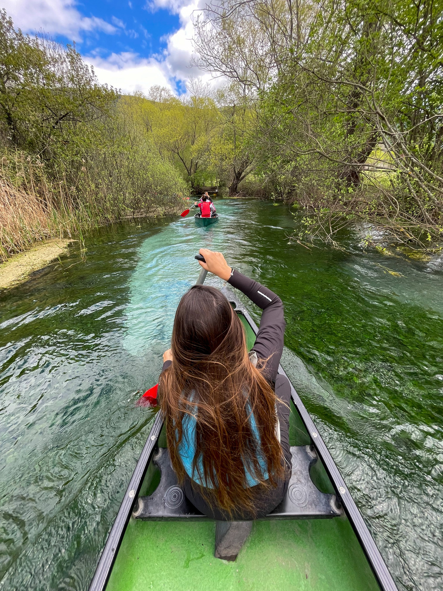 Canoa sul fiume Tirino il fiume più pulito d'Italia due giorni in abruzzo